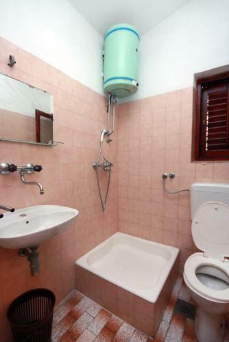 Hostal Rooms With A Parking Space Podaca, Makarska - 517
