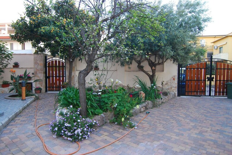 Apartamento Flowery Inn Villa