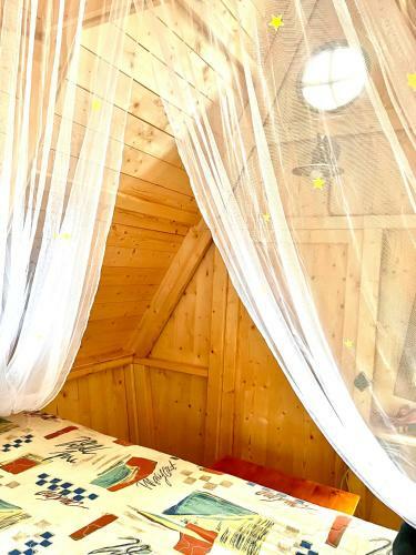 M�rchenh�tte Am Wald Und See