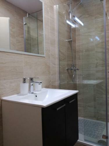 Hostal Apartments Villa Hadria