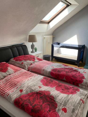 Apartamento Moderne Ferien-dachwohnung In Idyllischer Lage