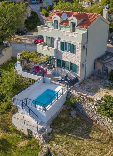 Marina - Holiday Home With Sea View