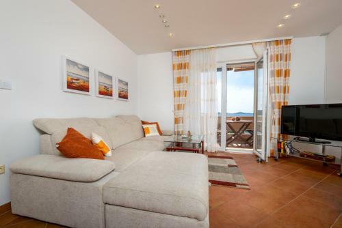 Apartmani Mei? Pirovac