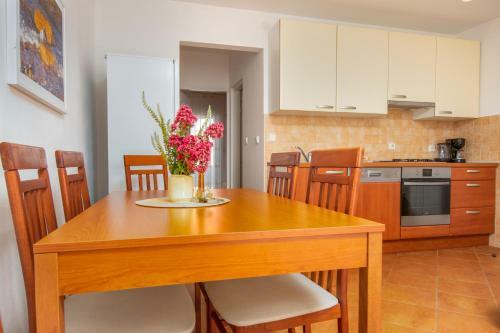 Apartmani Mei? Pirovac