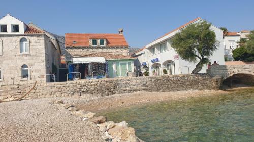 Apartmani Vera By The Sea