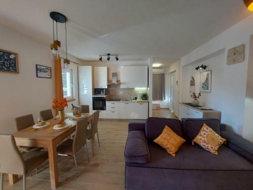 Apartments Kurtov