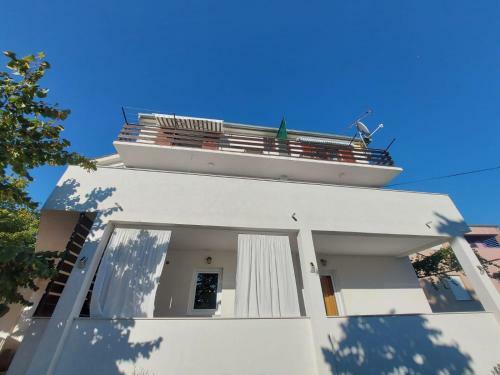 Apartments Kurtov