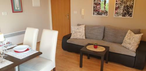 Apartamentos Apatmani Milena