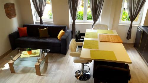 Studio Apartment Vanna - 1st Row To The Sea