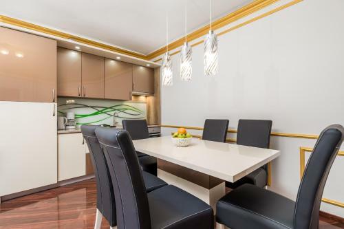 Apartment All For You - With A Swimming Pool