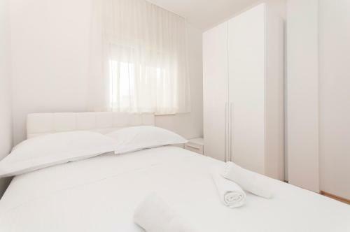 Apartman Mira- Omis