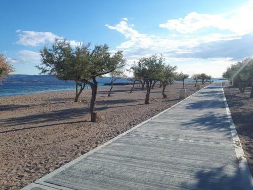 Apartman Mira- Omis