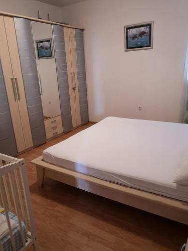 Hostal Apartments Galic Omis