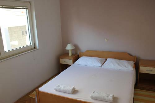 Omi? Du?e Sandy Beach Apartments Mare
