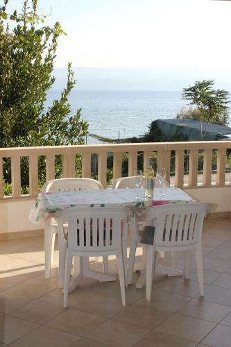 Omi? Du?e Sandy Beach Apartments Mare