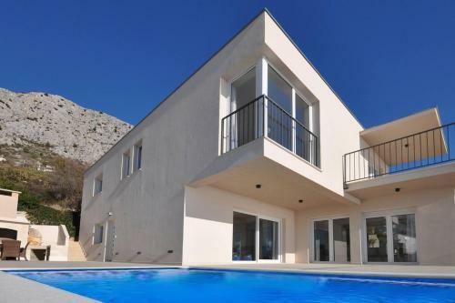 Villa Iva With Sea View And Pool