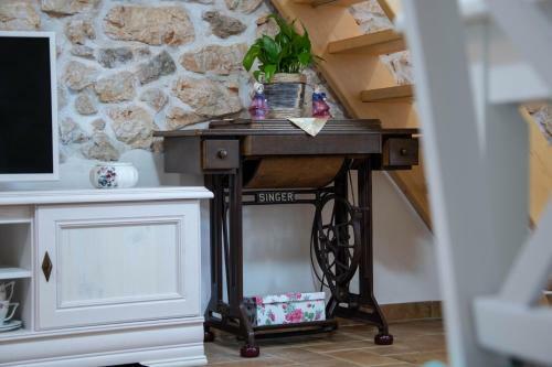 Traditional Stone House St.anton