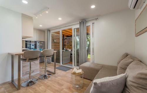 Beach House Ive With Sea View In Olive Grove