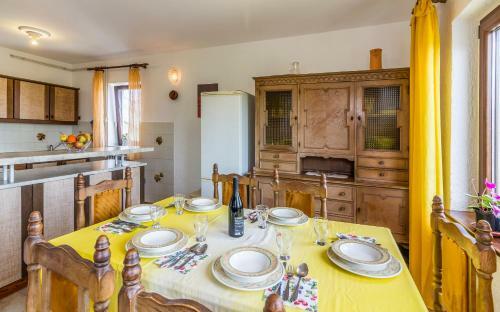 Three-bedroom Apartment Meden