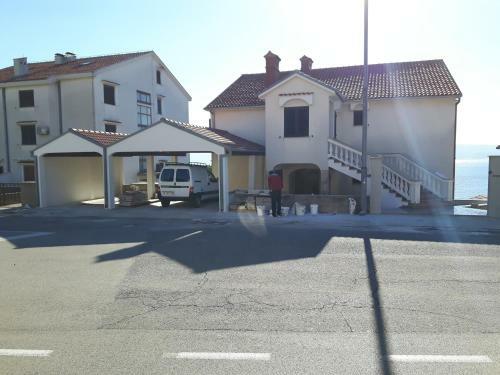 Apartments Skulin