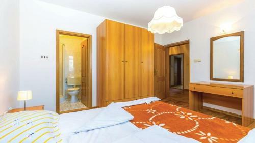 Apartments Skulin