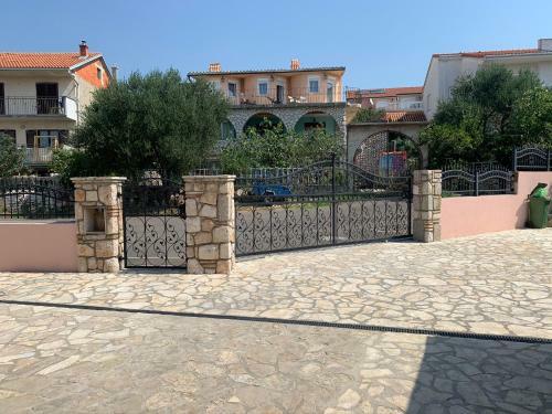 Apartments Ban