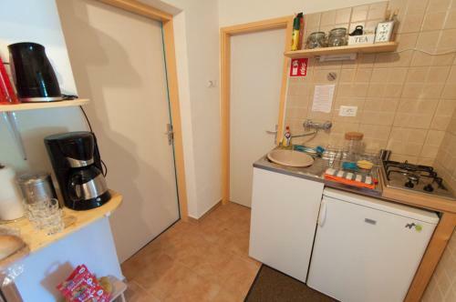 Redhill Apartments