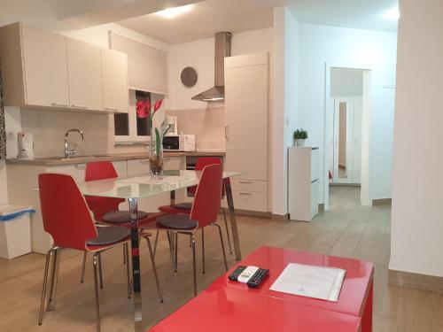 Apartments Ivan?i? 2