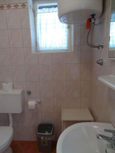 Apartments In Novi Vinodolski 38122