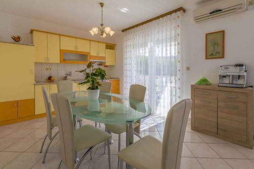 Apartments In Povile 39116