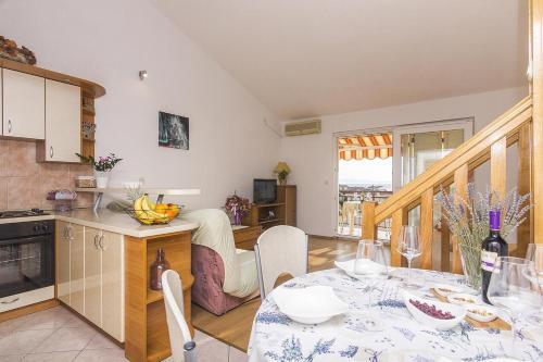Apartments With A Parking Space Podgora, Makarska - 18811