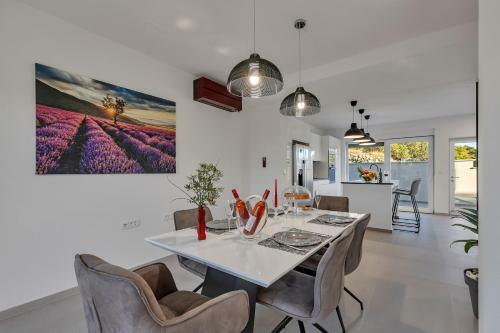 Luxury Apartments Diamond