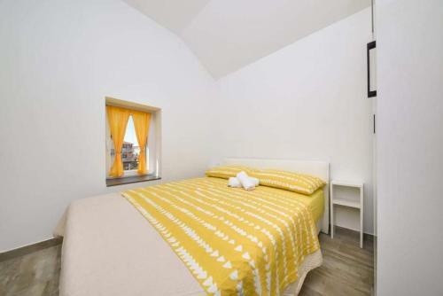Vacation Stone House, 100m From The Beach