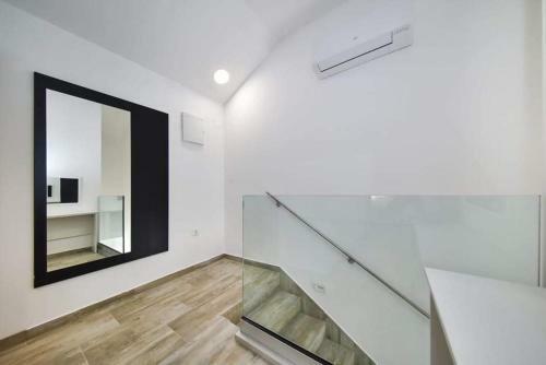 Vacation Stone House, 100m From The Beach