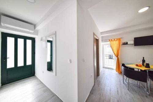 Apartamento Ku?a Za Odmor Megi