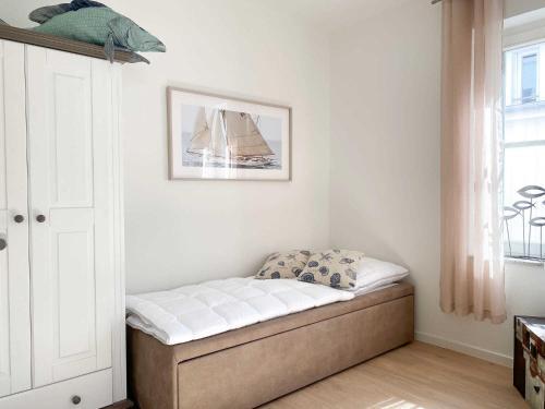 D�nenliebe, Apartment 12