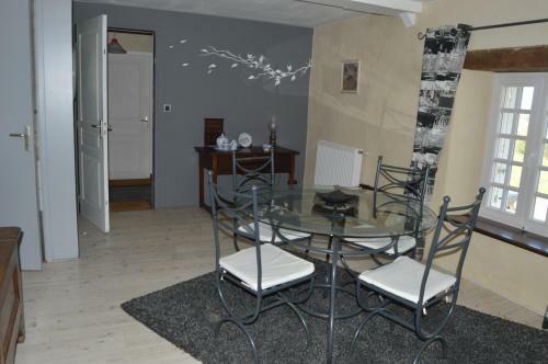 Bed & Breakfast Manoir De Lesplouenan