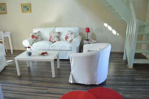 Bed & Breakfast Manoir De Lesplouenan