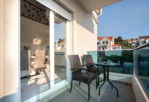 Hostal Apartments Blueview