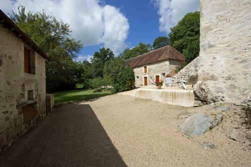 Le Moulin Du Cluzeau