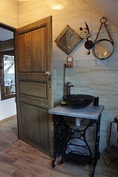 Bed & Breakfast Aux Logis De La Solre