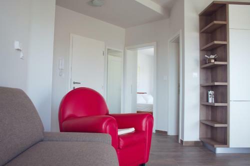 Retro & Fancy Apartments Lld