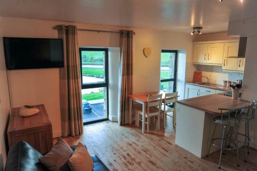 Apartment 12, Sea Wharf