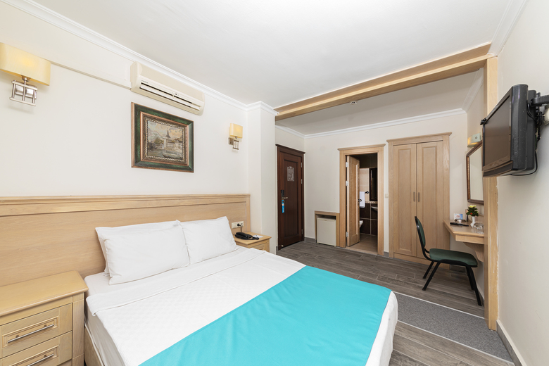 Hotel Kaya Maris