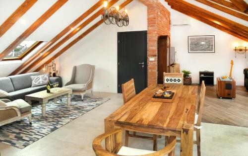 Apartment Holiday In Podstrana