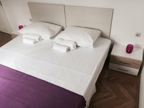 Apartments Leptiric
