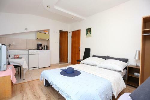 Apartamentos Studio Podstrana 17053b