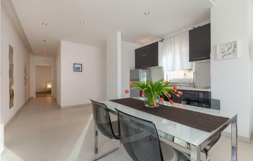 Villa Azalea Apartments A2