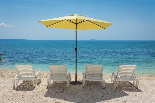 Sunrise Beach Apartments