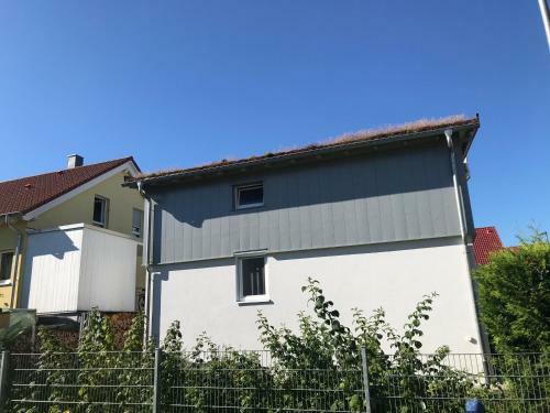 Apartamento Sch�ne & Ruhige Ferienwohnung